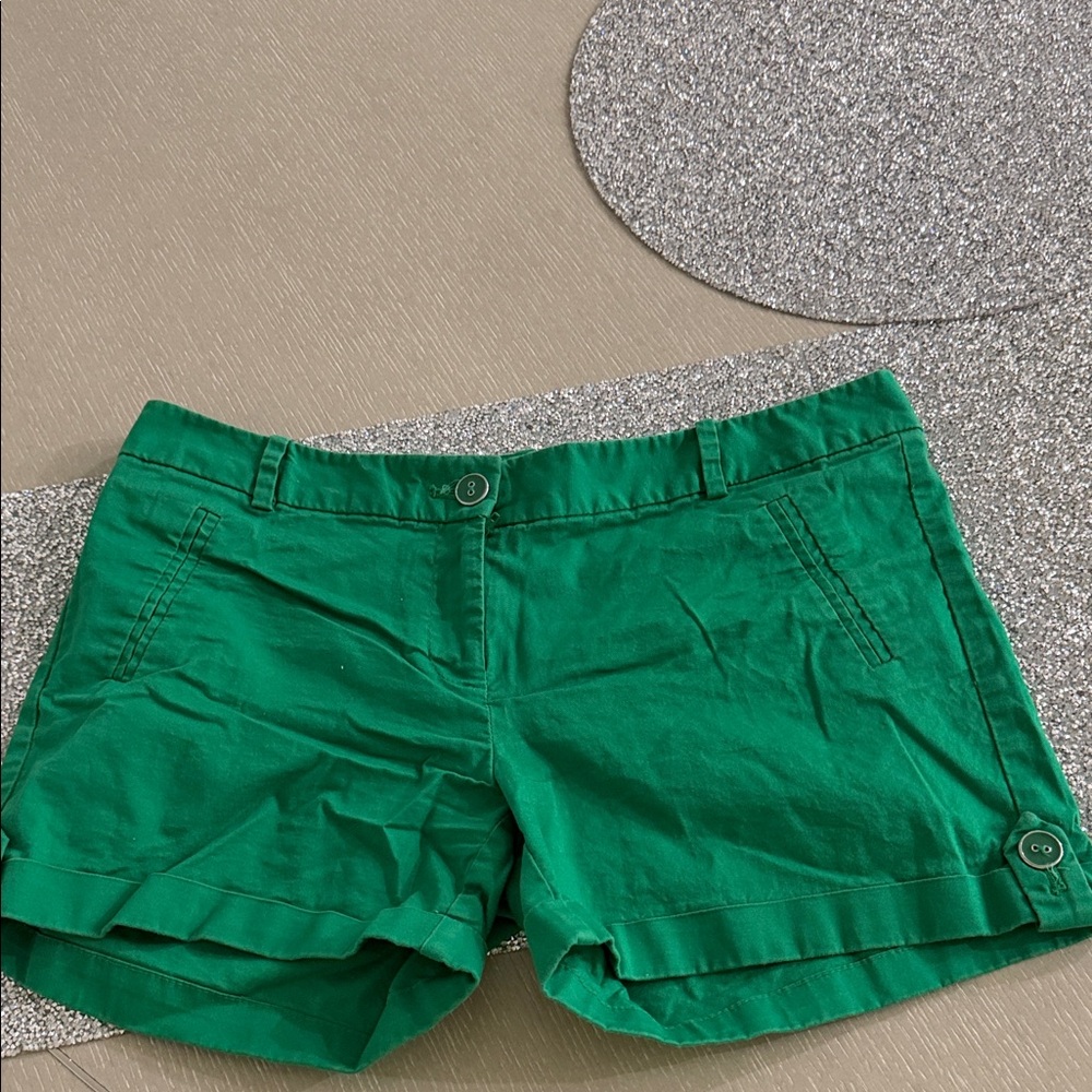 The Limited Vibrant Green Women's size 4 shorts